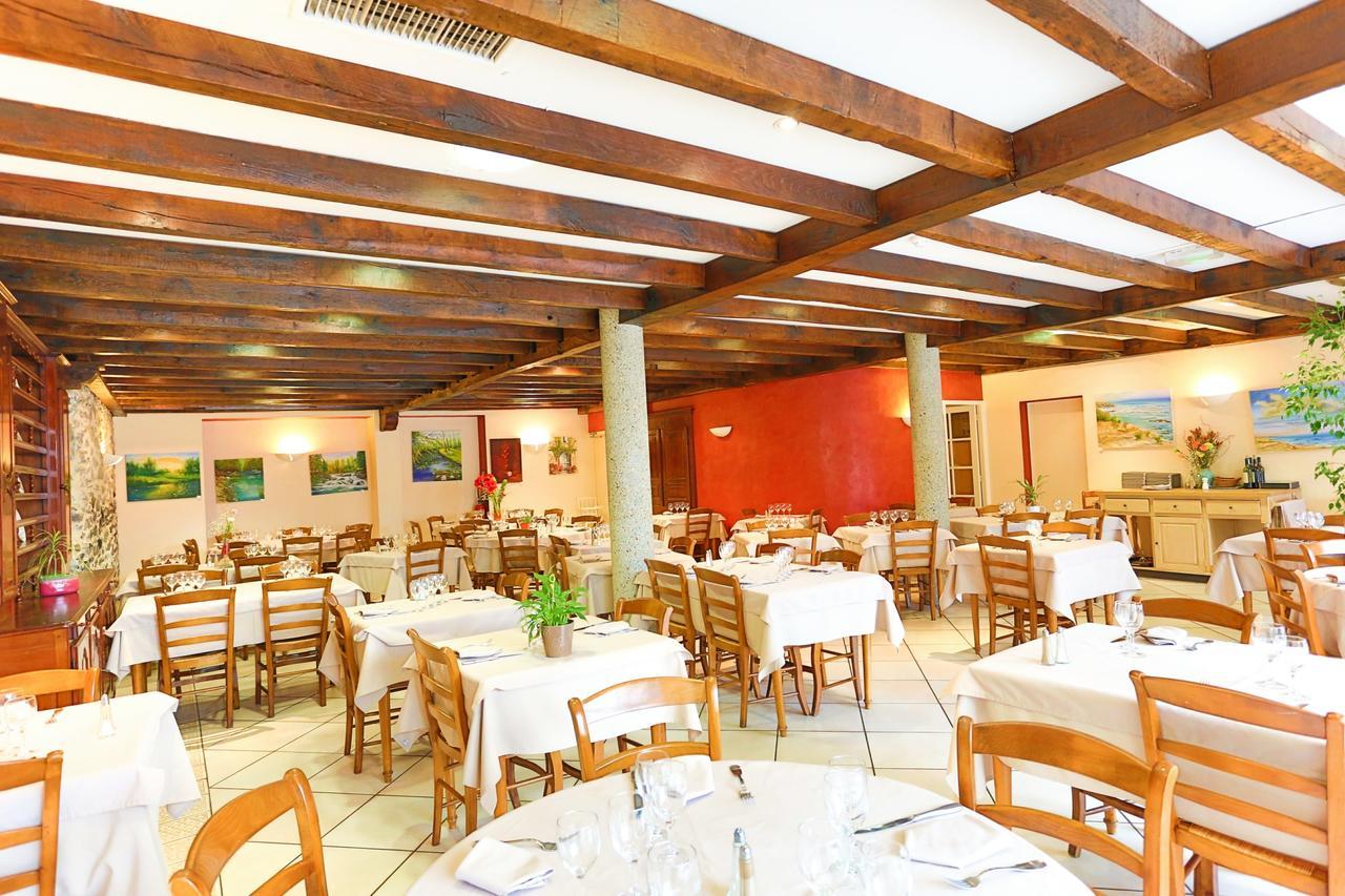 Hotel-Restaurant De La Paix Saint-Palais  Экстерьер фото
