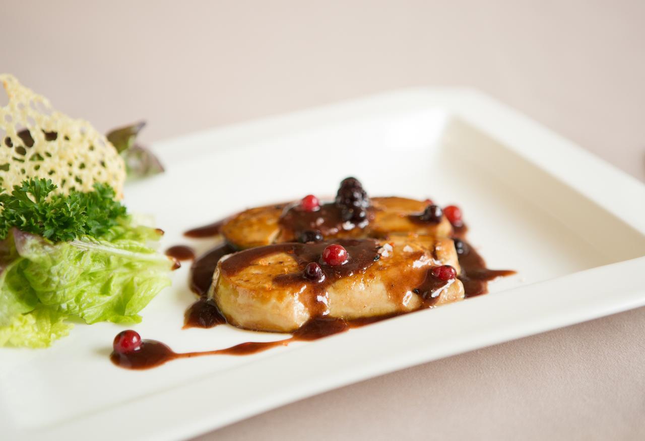 Hotel-Restaurant De La Paix Saint-Palais  Экстерьер фото